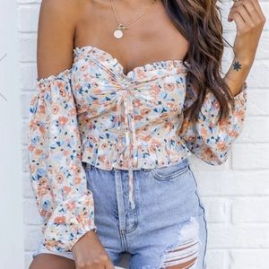 Lush Floral Off the shoulder Long‎ sleeve top